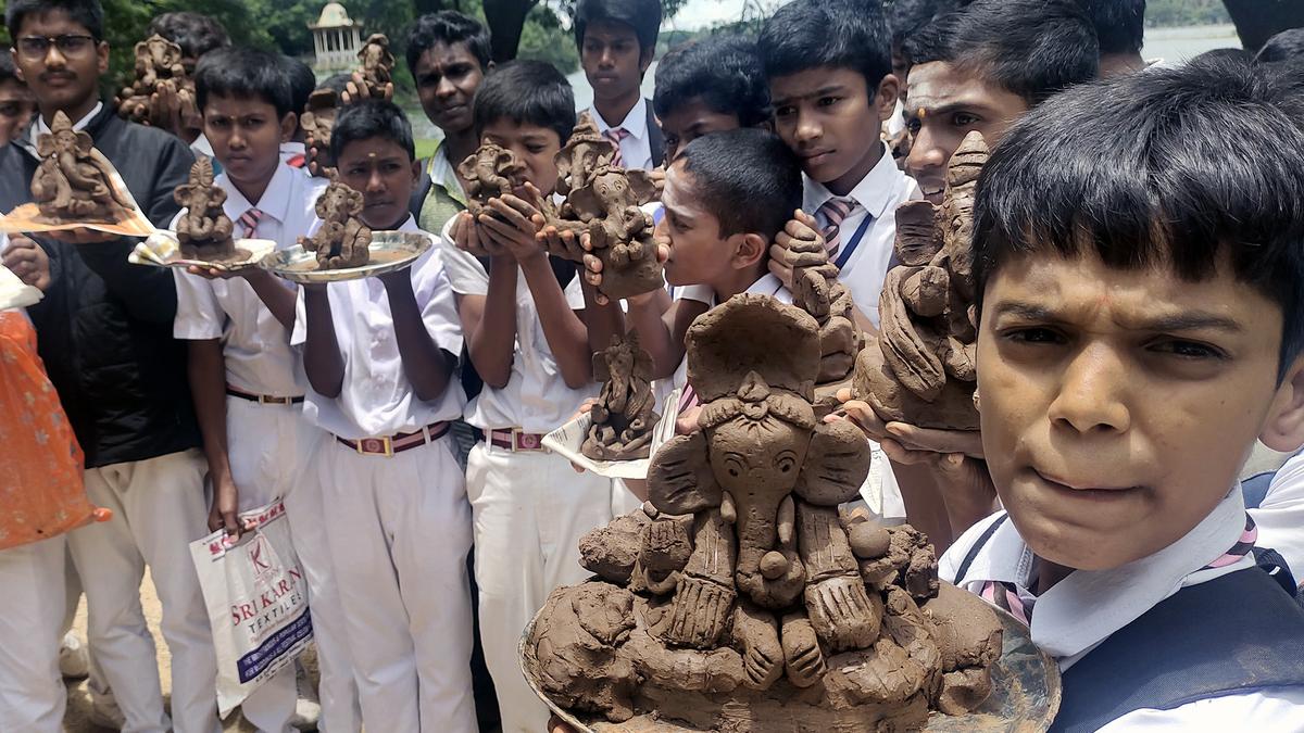 Two-day workshop on making eco-friendly Ganesha begins