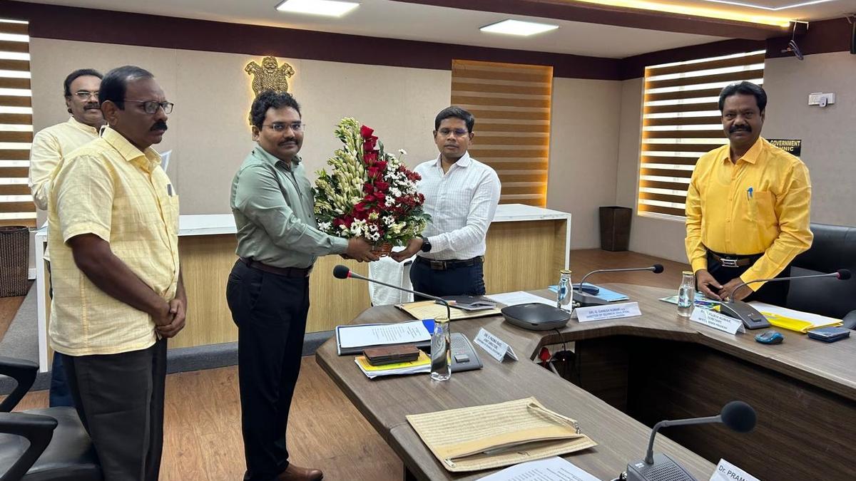 Maharashtra State Board of Technical Education officers visit Andhra Pradesh on study tour
