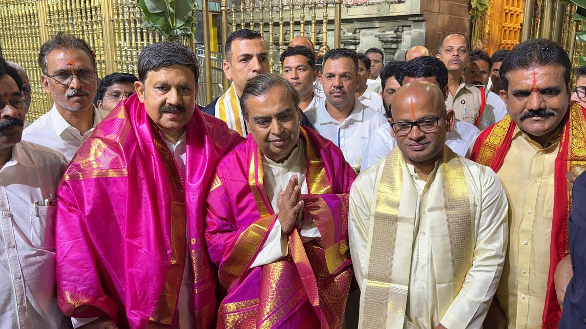 Mukesh Ambani prays at Tirumala temple