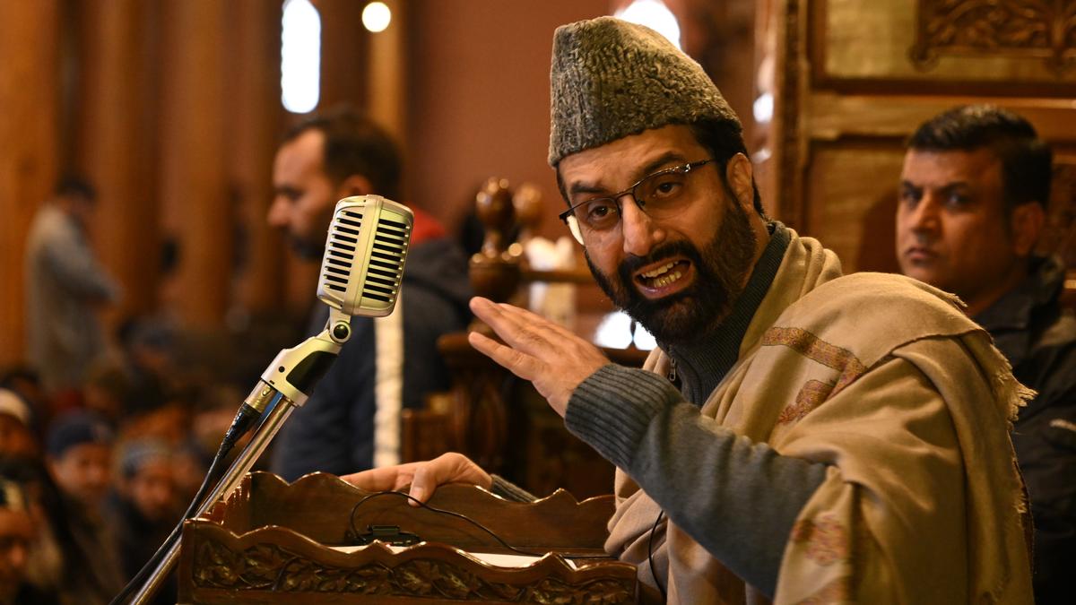 Mirwaiz ‘denied permission’ to offer father-in-law’s funeral prayers at Srinagar’s Jama Masjid