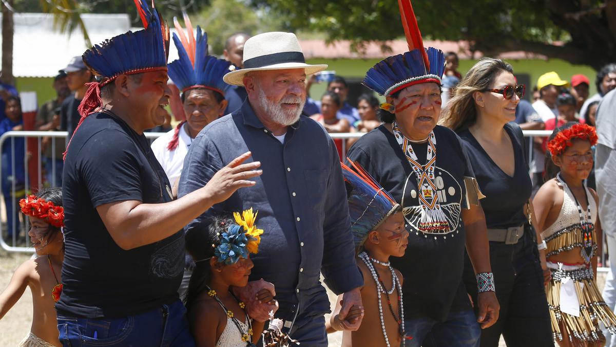 Lula da Silva meets with Indigenous in Brazil's Amazon, pledges lands