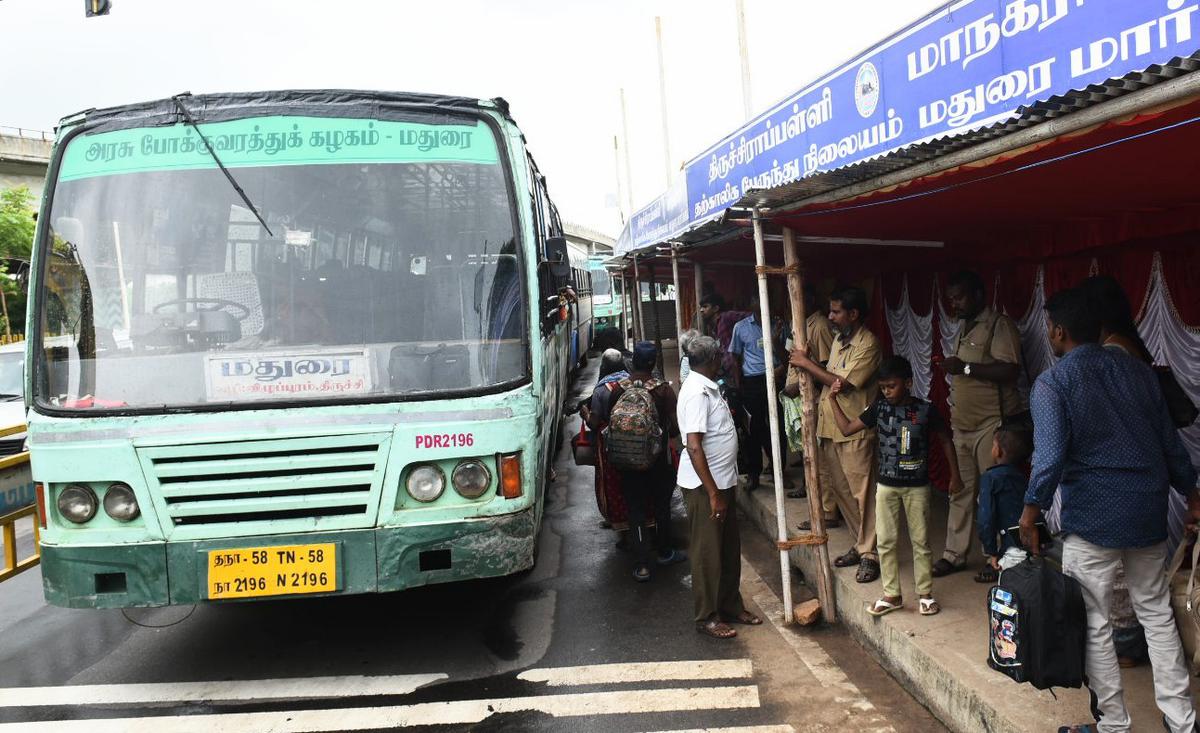 Temporary bus stands established at Tiruchi for Deepavali festival