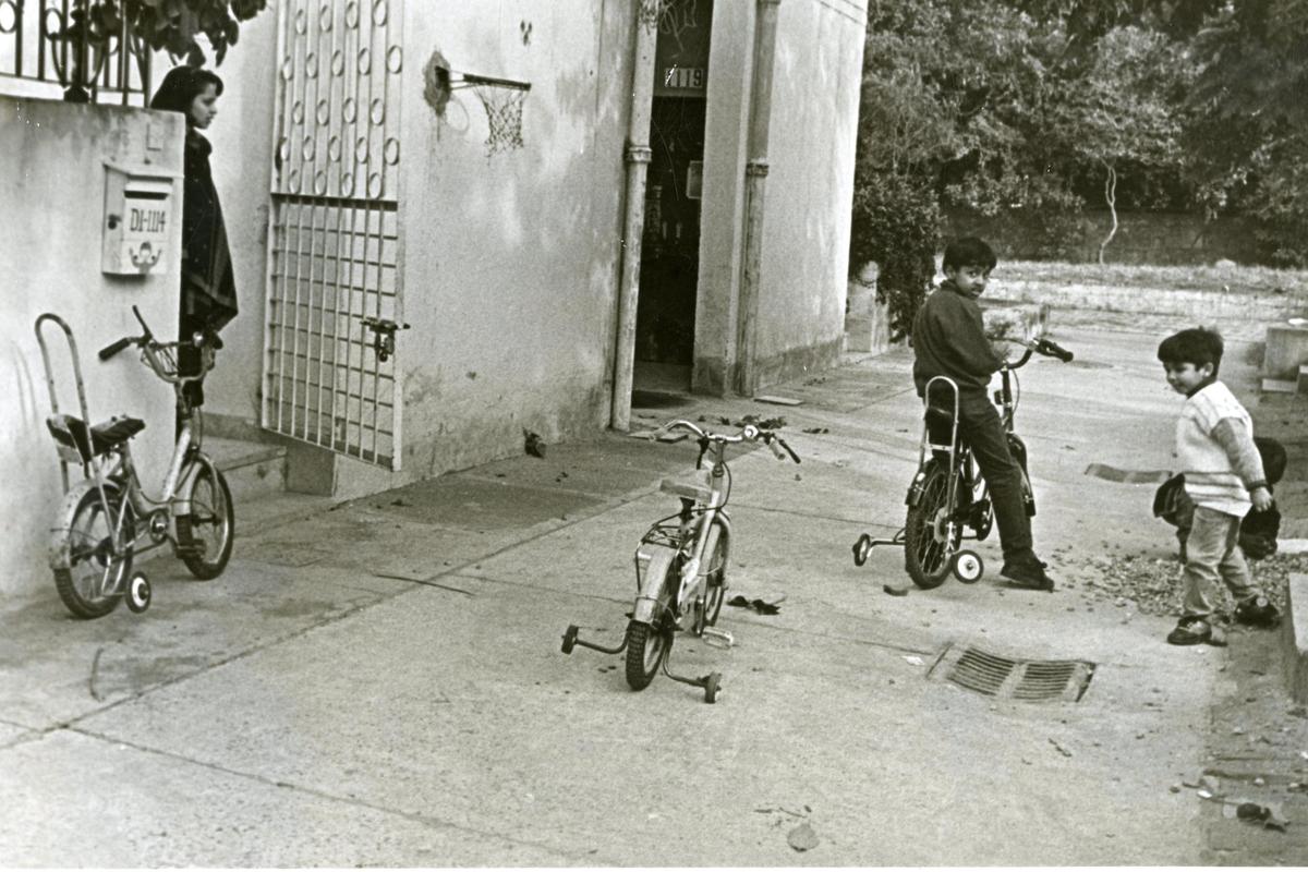 thehindu.com - Athira Elssa Johnson - Environmental and social shifts may be driving global decline in youth mind health: study