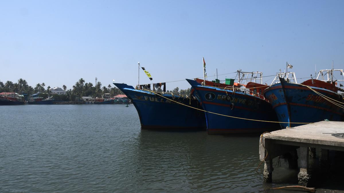 Indian Coast Guard rescue 12 fishermen off Kerala coast