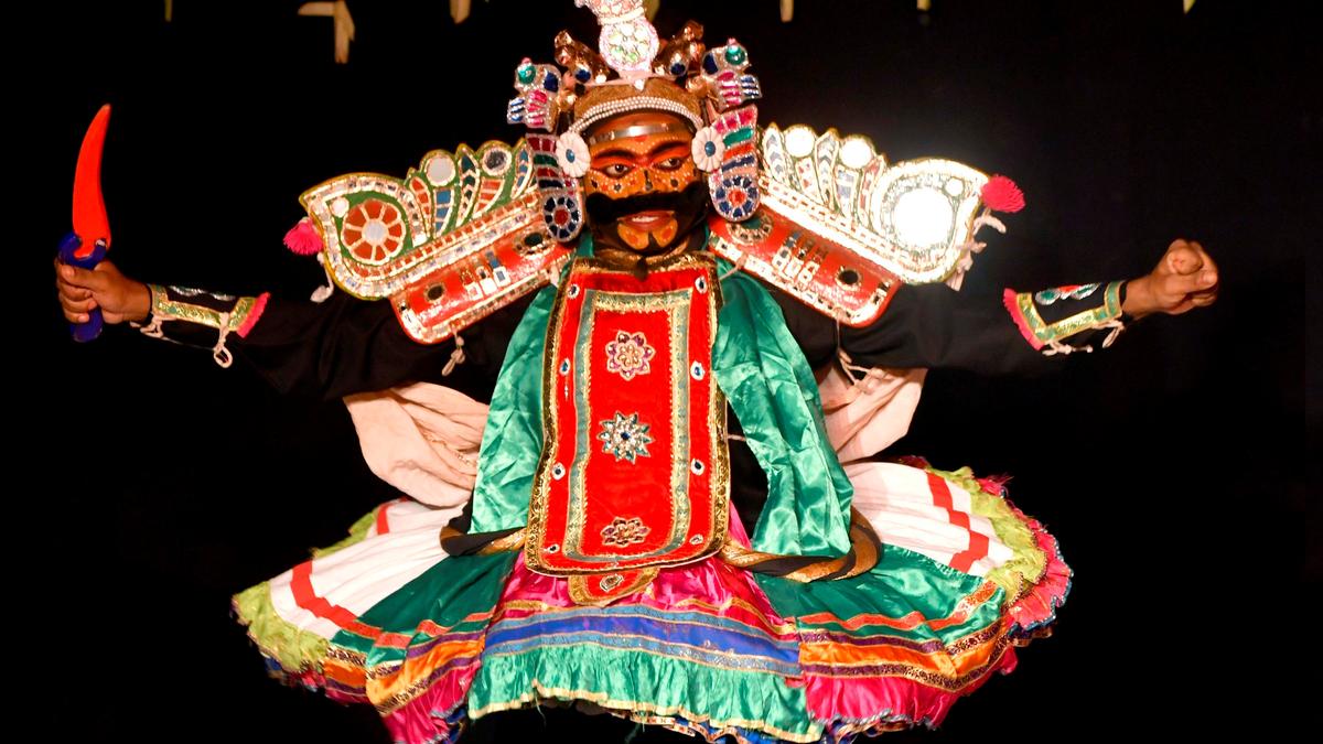 A folk opera of epic characters, song and spectacle: Ensemble cast of NSD students present &lsquo;Indrajit&rsquo; in Therukoothu&nbsp;