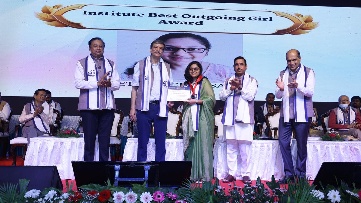 Keep reminding yourself of responsibility towards contributing to nation’s progress: Union Minister Pralhad Joshi