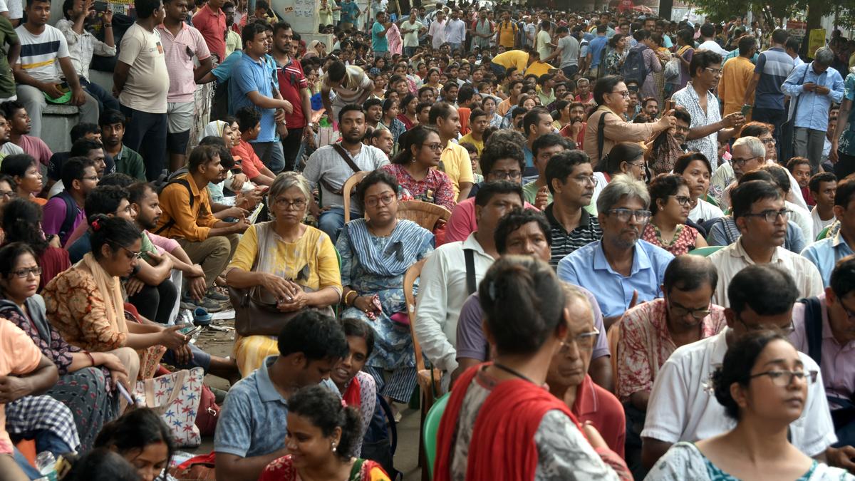 Teachers in West Bengal resume protests; police justify use of force as ‘minimal’