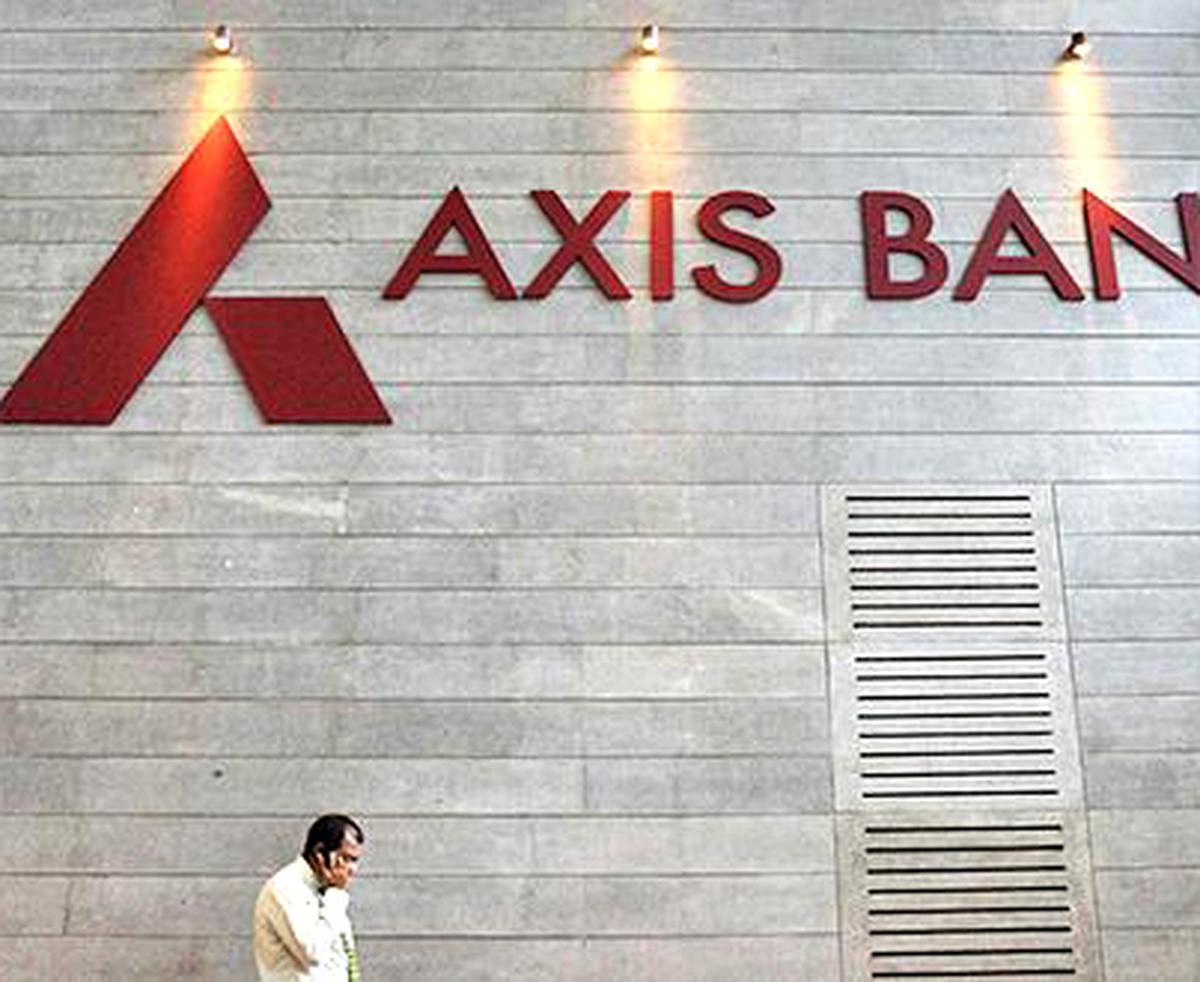 Axis Bank shares jump over 9% post earnings announcement; mcap climbs ₹22,757 crore