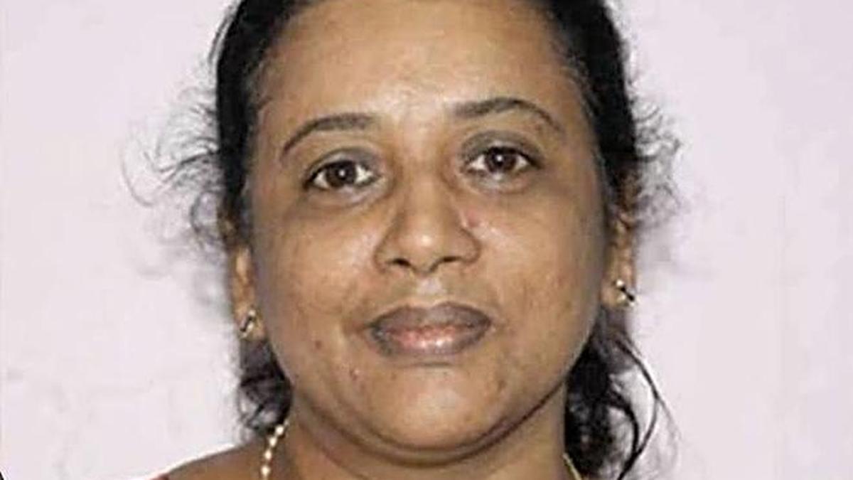 Ciza Thomas, Saji Gopinath V-Cs as government, Governor reach truce