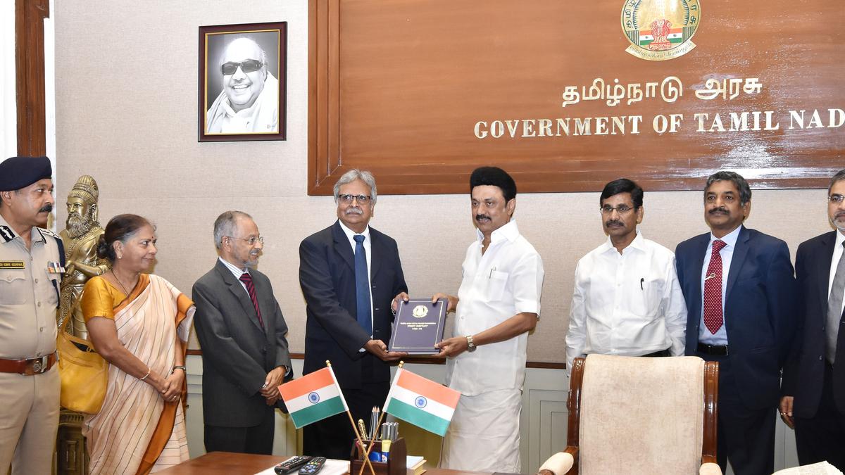 Police Commission submits its first report to T.N. CM Stalin