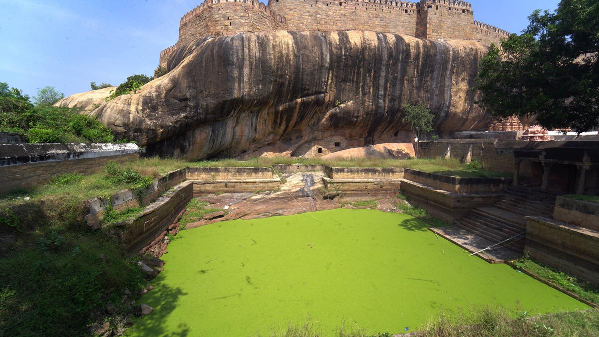 Thirumayam fort bears a testimony to the bond between Sethupathis and Thondaimans