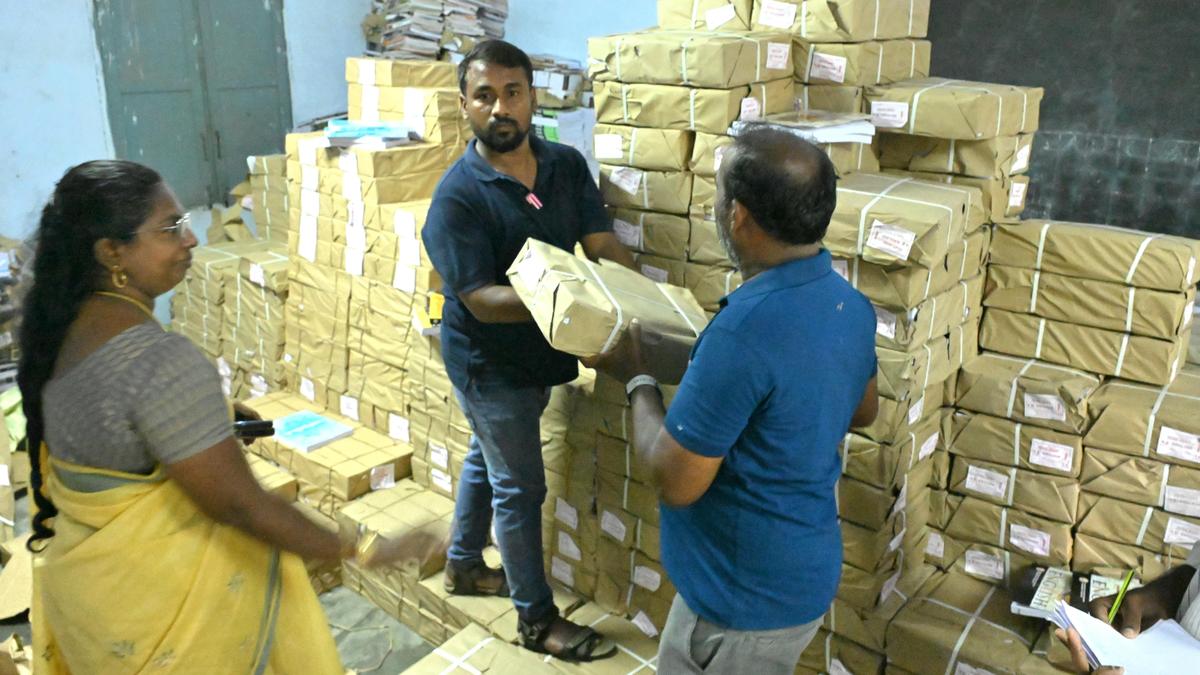 Textbooks dispatch gains pace in Thoothukudi and Kanniyakumari