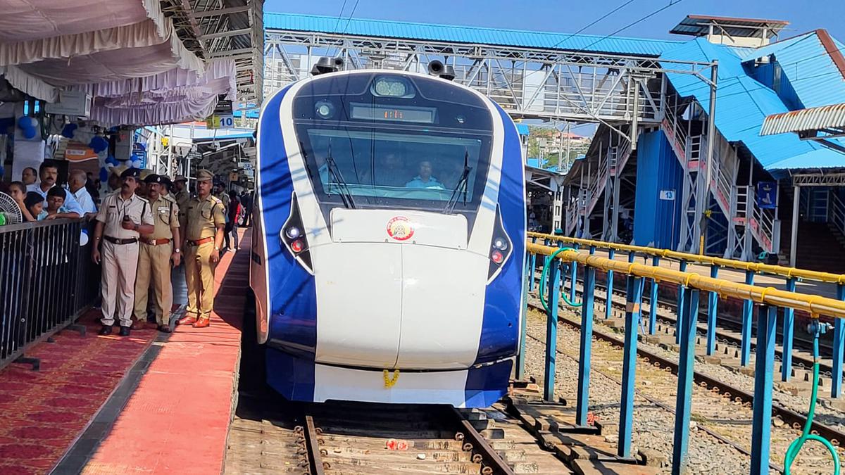 PM flags off Vande Bharat Express between Mangaluru and Goa