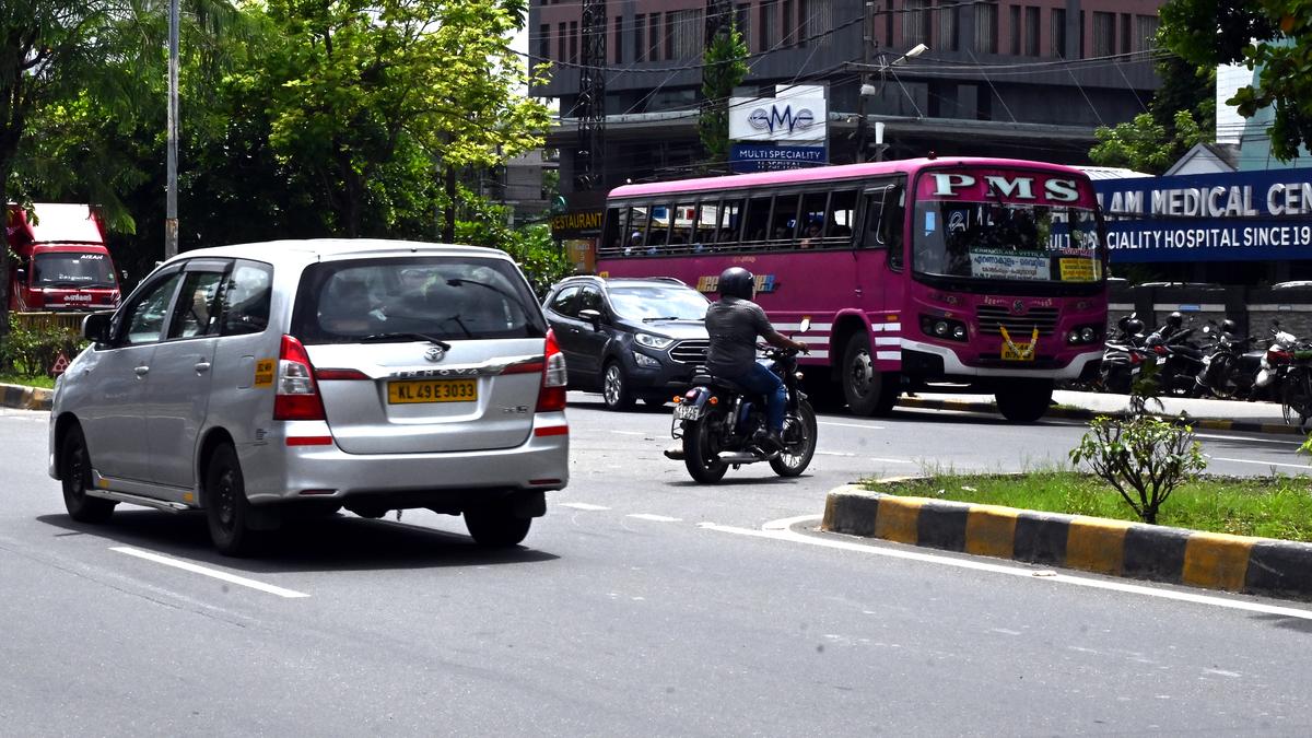 Unscientific bus stops worsen traffic chaos on NH bypass