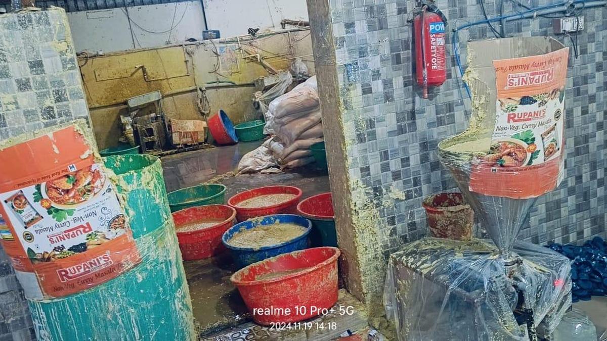 1,400 kg of ginger-garlic paste seized in Hyderabad over suspicion of adulteration