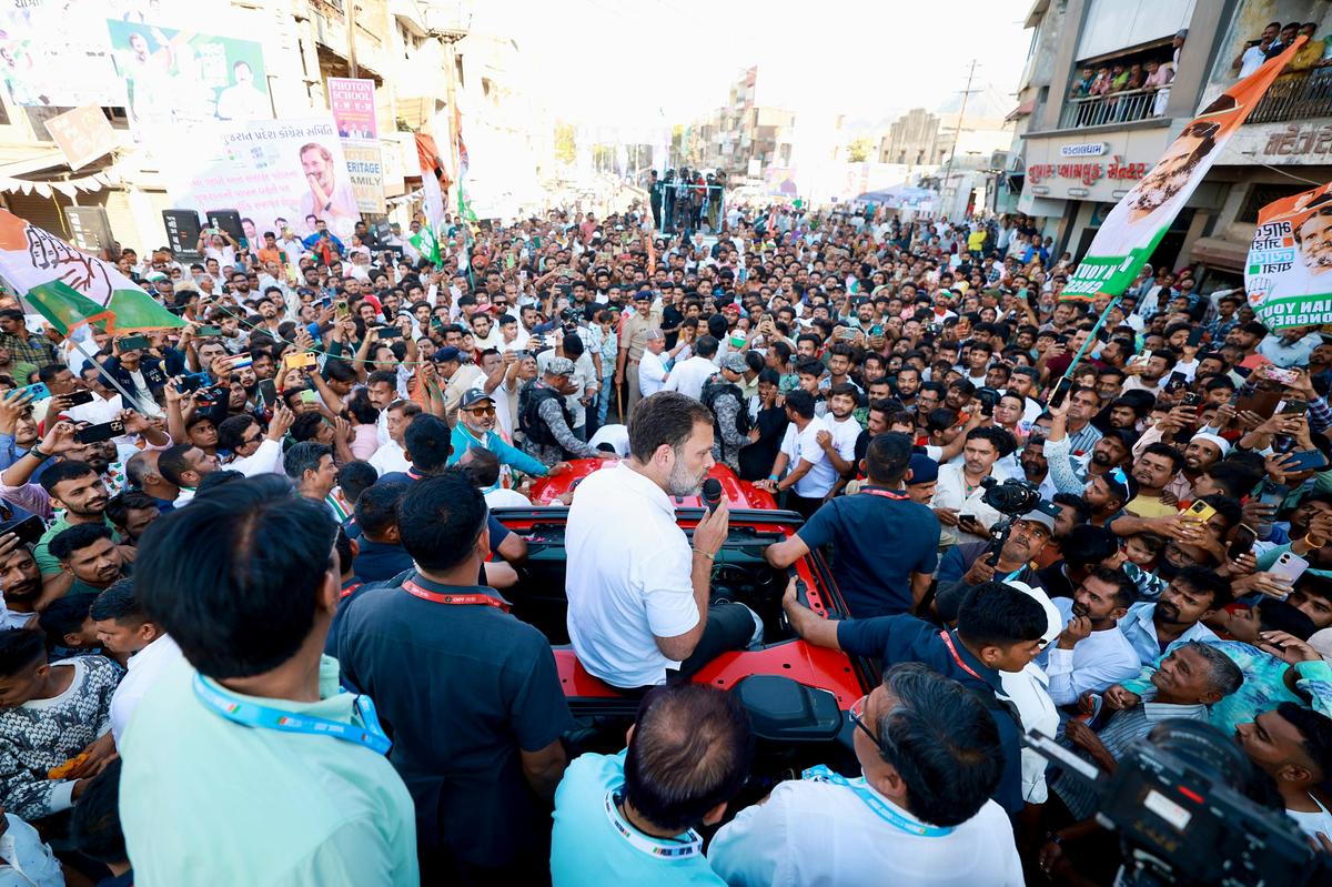 Bharat Jodo Nyay Yatra traverses through tribal pockets in Gujarat - The Hindu