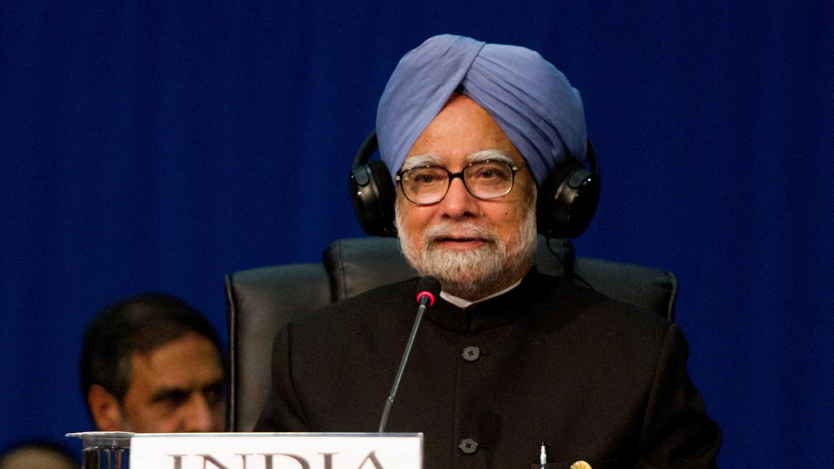 India’s 14th Prime Minister Manmohan Singh passes away on December 26, 2024. The Hindu LIVE updates on reactions