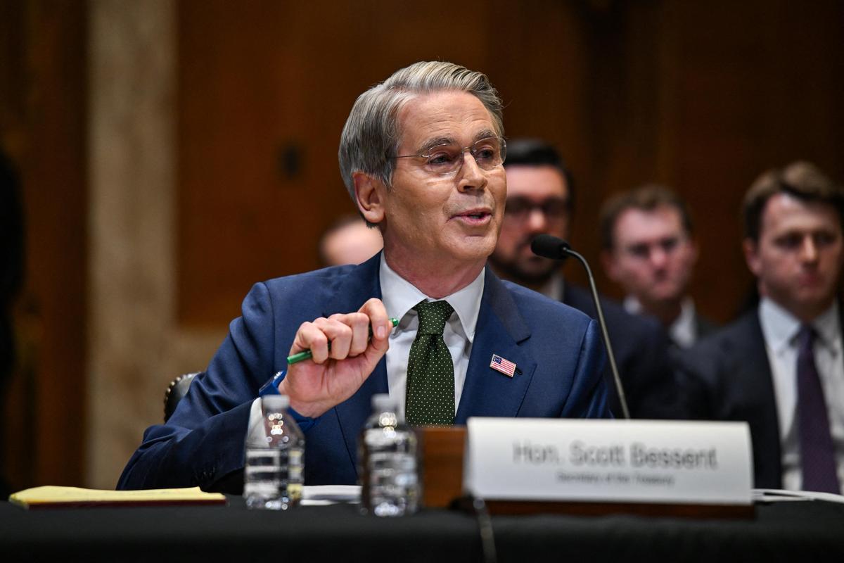 thehindu.com - Ap - U.S. imposes sanctions on China-based oil refinery, 40 shippers over Iranian oil