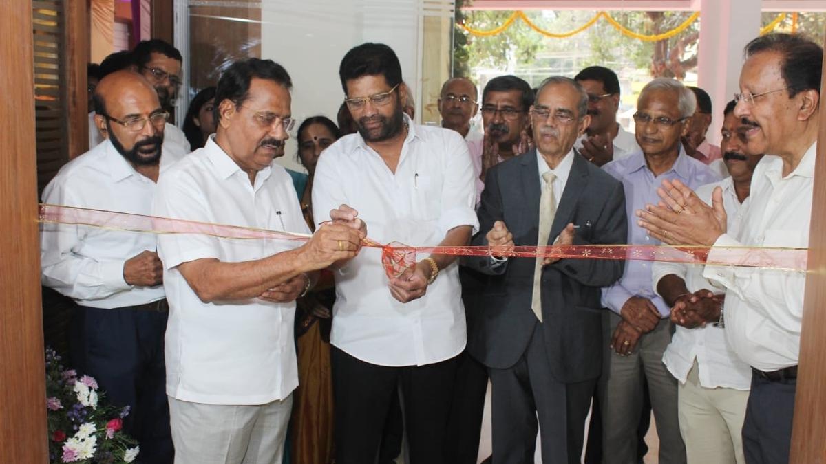 Rajendra Kumar inaugurates cooperative society’s Silver Jubilee building