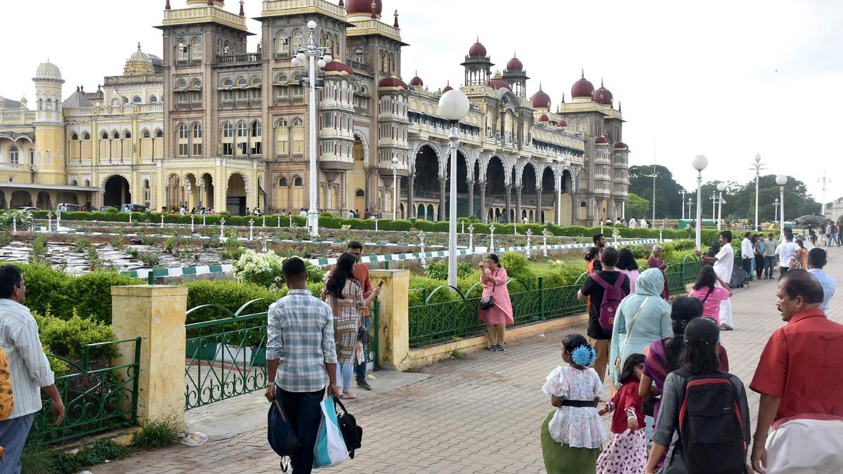 Cauvery protests hit weekend tourism in Mysuru
