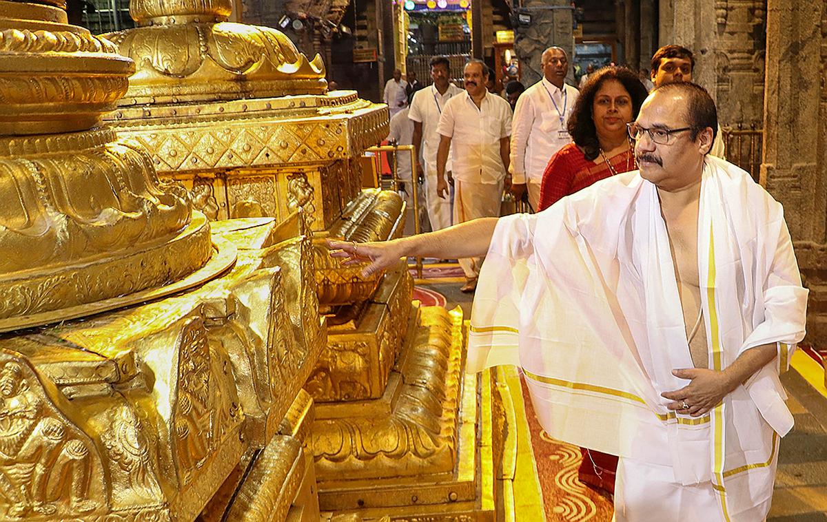 Chief Justice takes part in weekly abhishekam of Lord Venkateswara in Tirumala