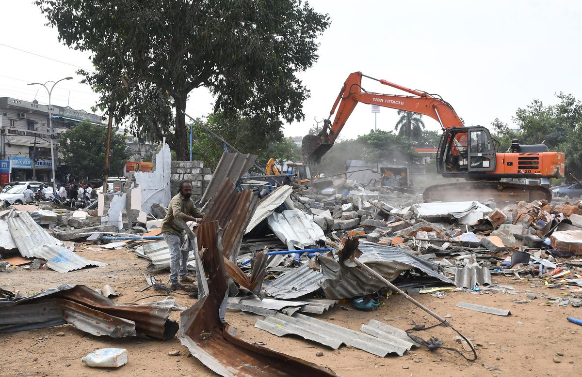 Opposition parties criticise demolition of shops near Andhra University in Visakhapatnam in the name of security