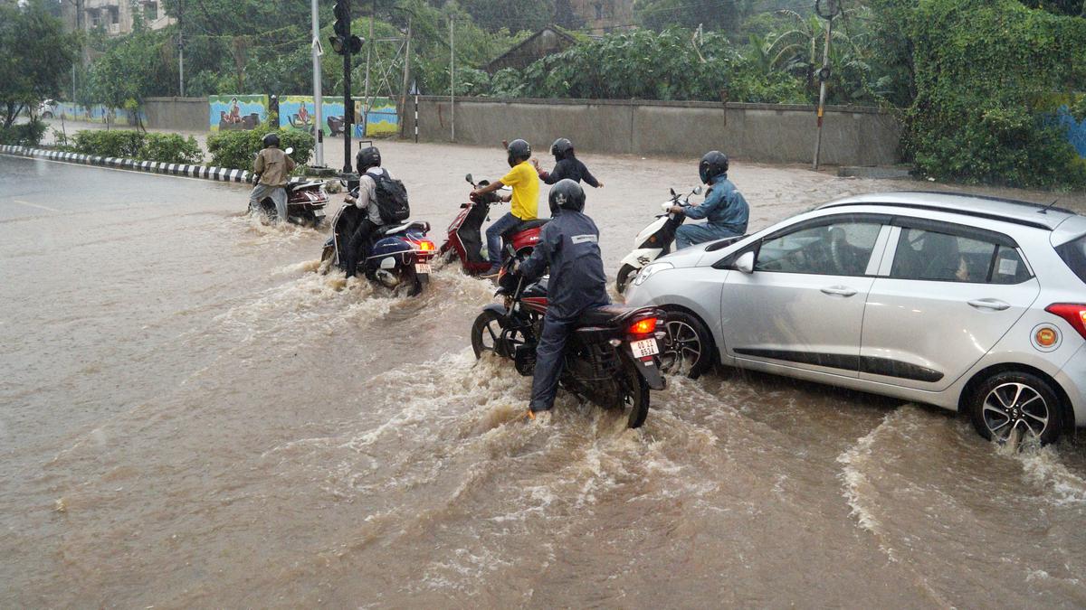 At least 10 people killed in lightning strikes in Odisha