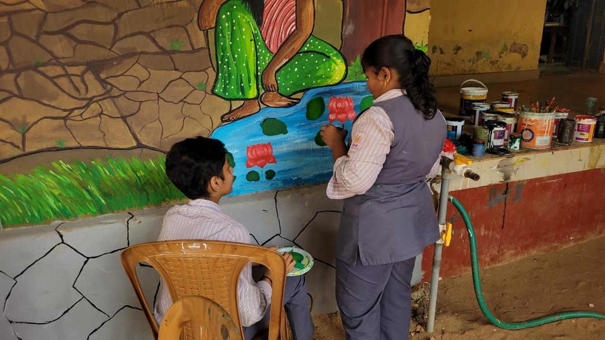 Students of P Bhaskaran Memorial Higher Secondary School, Kodungallur, have painted the walls with imageries inspired by the verses written by the poet and lyricist