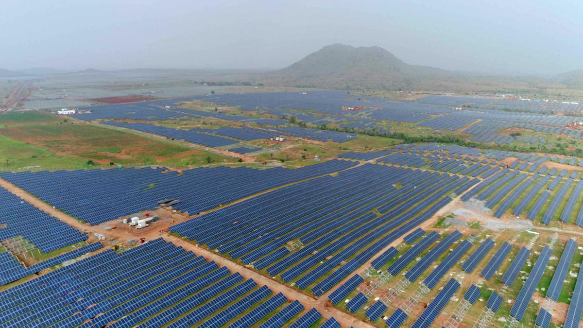 500 MW solar park in Aurad of Bidar district