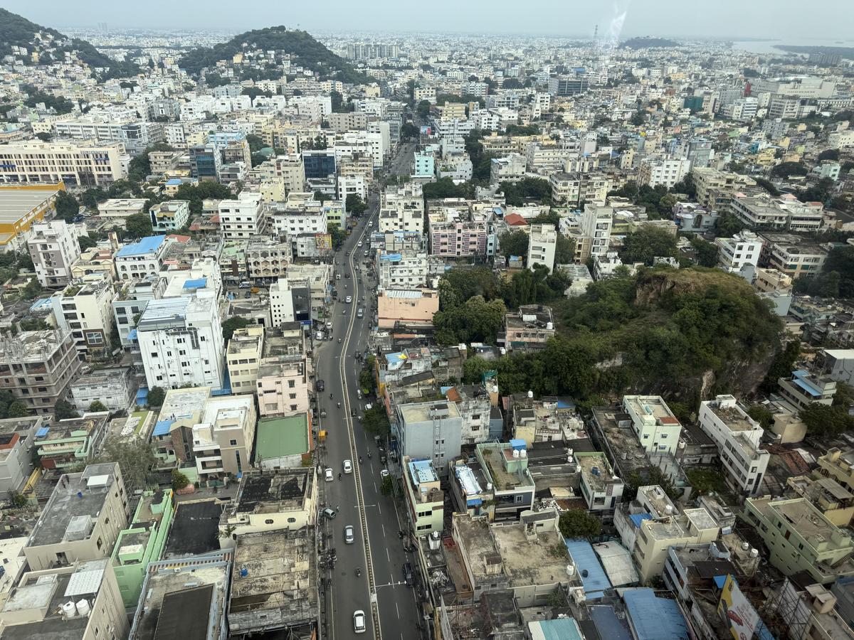 thehindu.com - Nellore Sravani - Vijayawada's real estate sees moderate progress in 2025