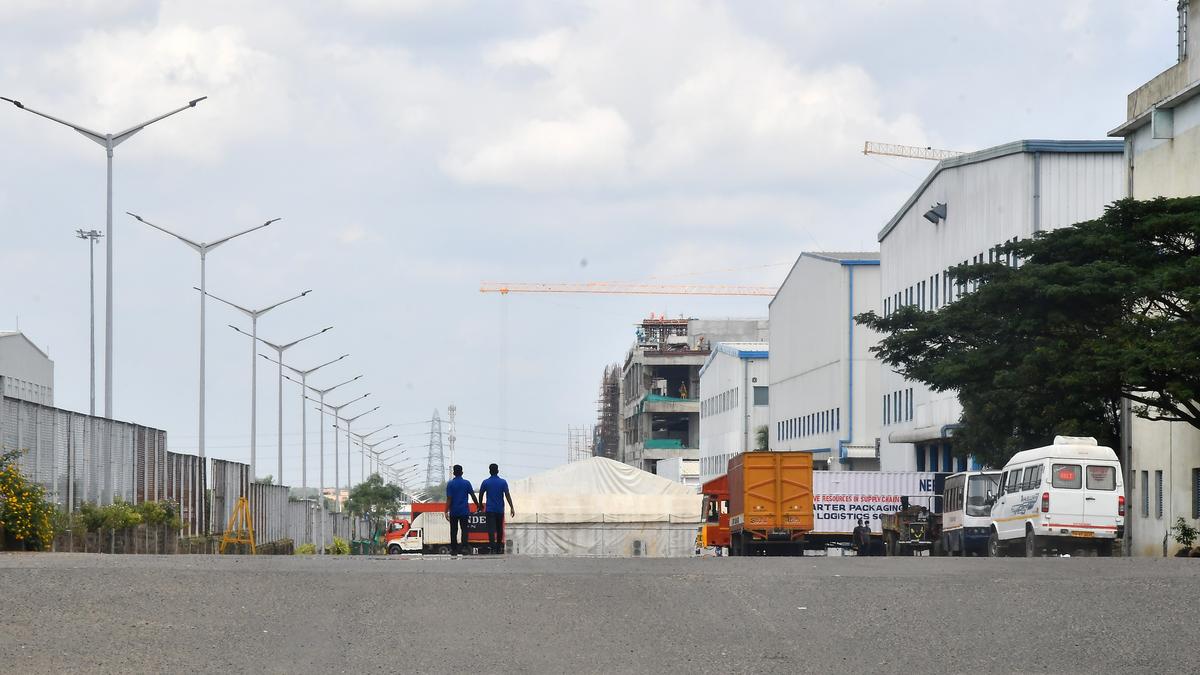 Explained |  The debate over India’s smartphone manufacturing dreams