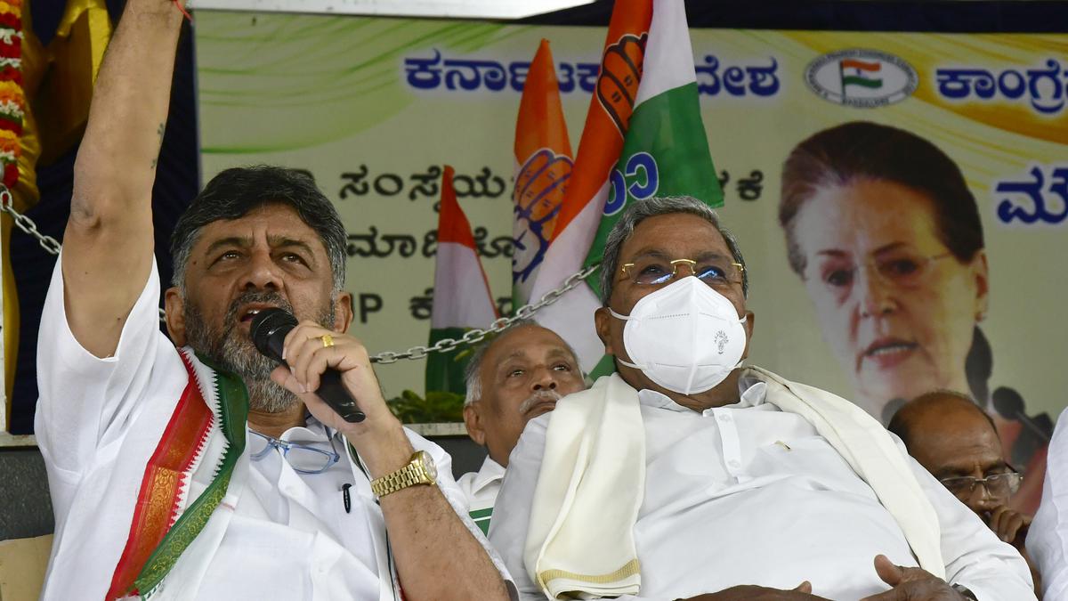 Congress organises silent protest at 357 locations over civic apathy in Bengaluru