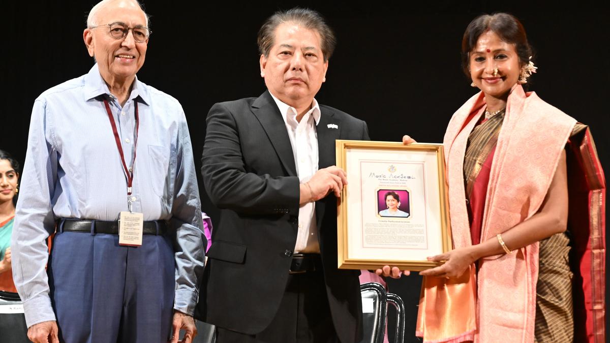 Nritya Kalanidhi award conferred on Urmila Satyanarayanan