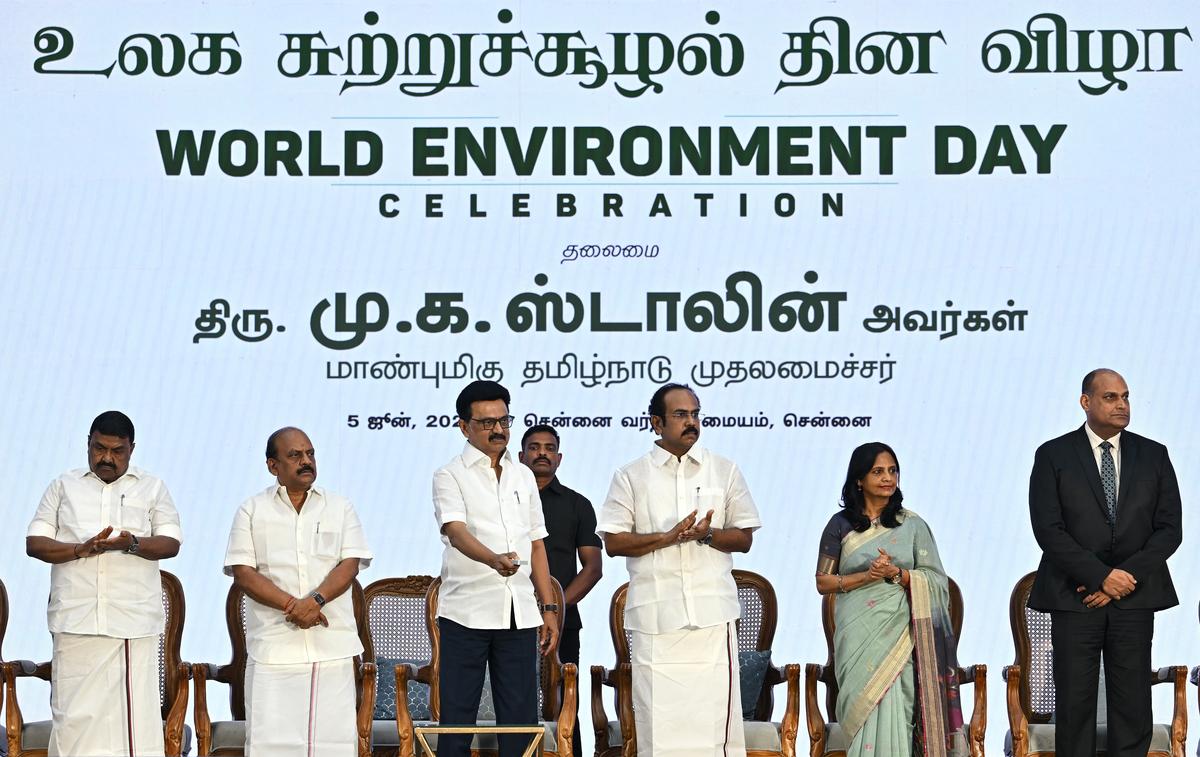 Hlavní ministr MK Stalin inauguruje větší svatyni Flamingo prostřednictvím videokonferencí během události Světového dne pořádané oddělením prostředí, změnou klimatu a lesů v Chennai ve čtvrtek