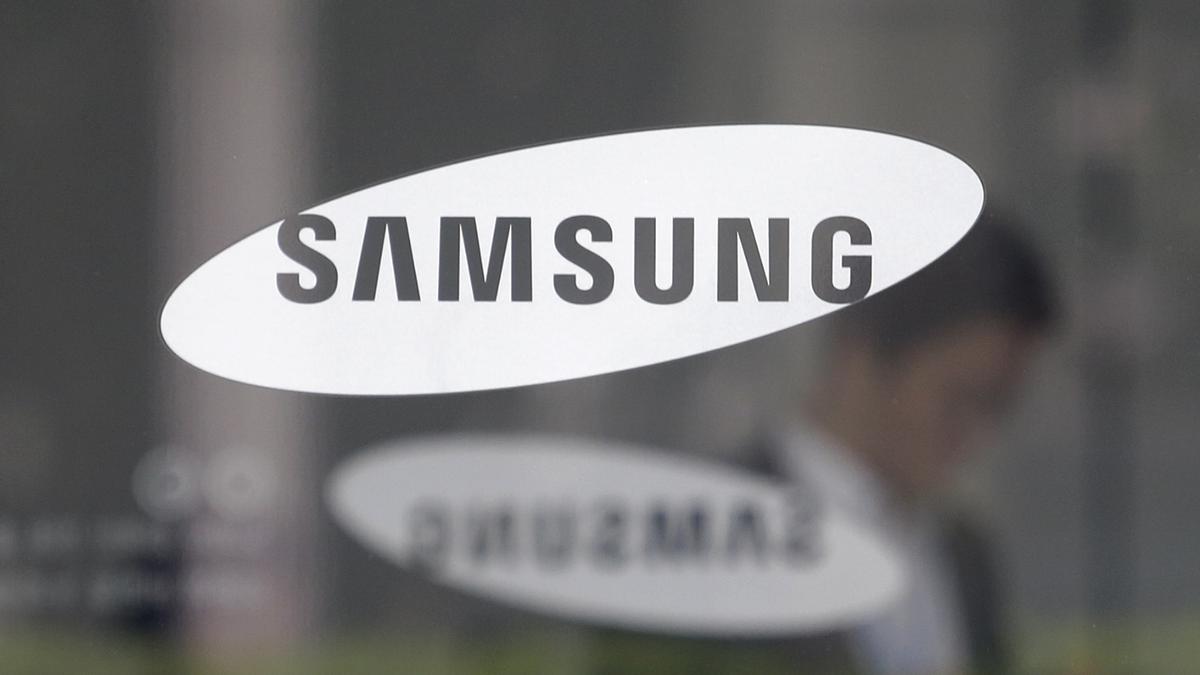 Samsung hit with $303 mln jury verdict in computer-memory patent lawsuit