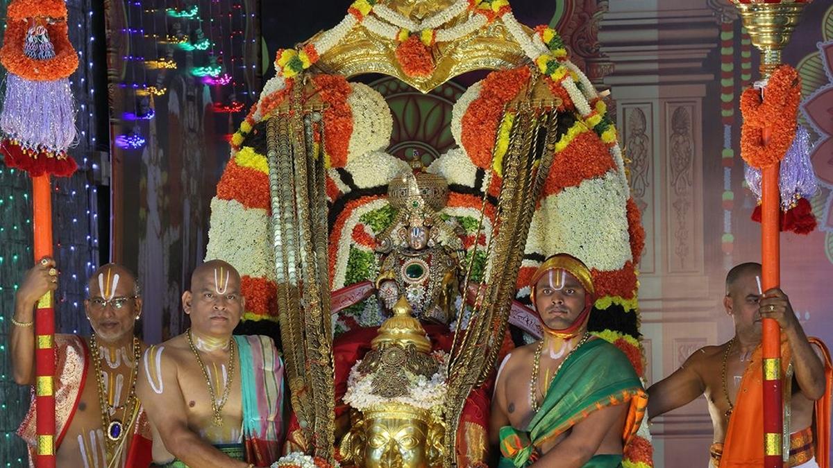 Devotees chant ‘Govinda... Govinda’ as Lord Malayappa rides the imperial ‘Garuda Vahanam’