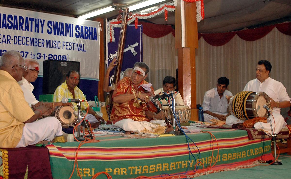 Violin concert by Kunnakudi Vaidyanathan at Sri Parthasarathy Swamy Sabha, Mylapore in Chennai on December 16, 2007. Violin concert by Kunnakudi Vaidyanathan at Sri Parthasarathy Swamy Sabha, Mylapore in Chennai on December 16, 2007.