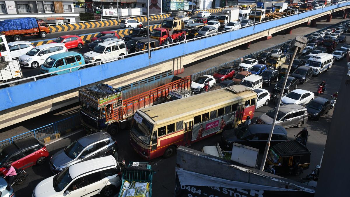 MVD to set in motion measures to launch traffic reforms at Vyttila soon