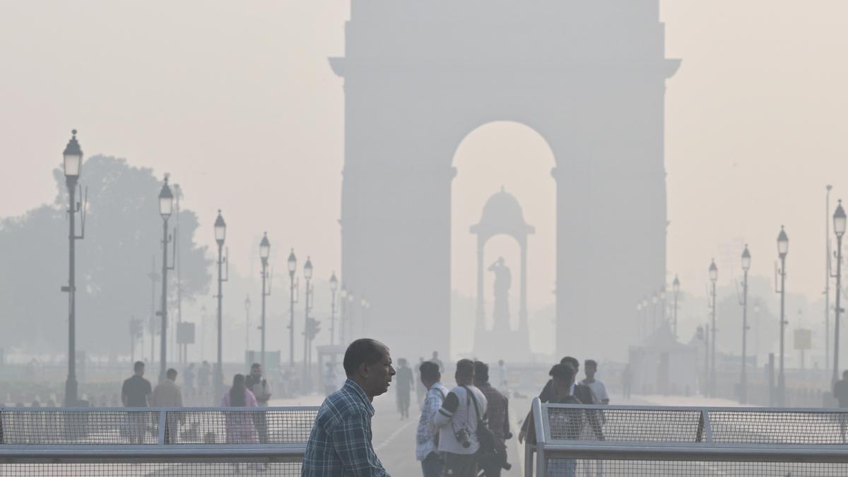 Delhi air quality remains 'very poor' in several areas