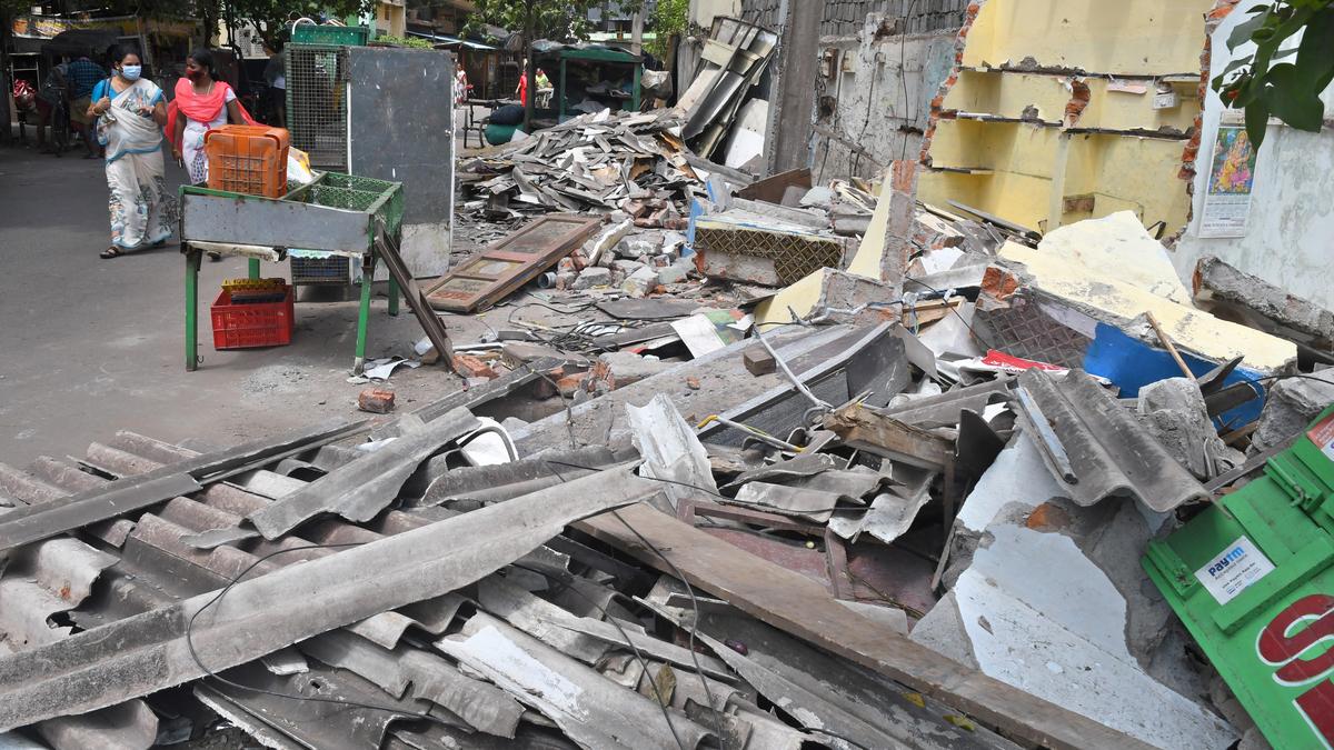 Builders misusing BPS to raise illegal structures, says GVMC Commissioner