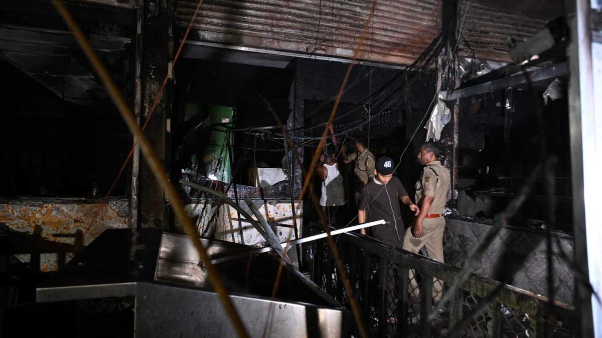 Restaurant gutted in fire near Kundannoor