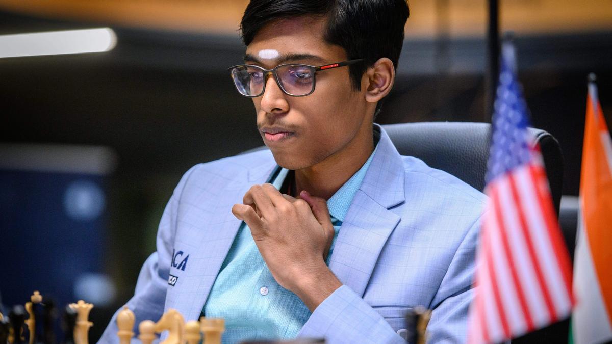 Échecs en Norvège : R. Praggnanandhaa étourdit le numéro deux mondial et réalise un exploit unique aux échecs classiques