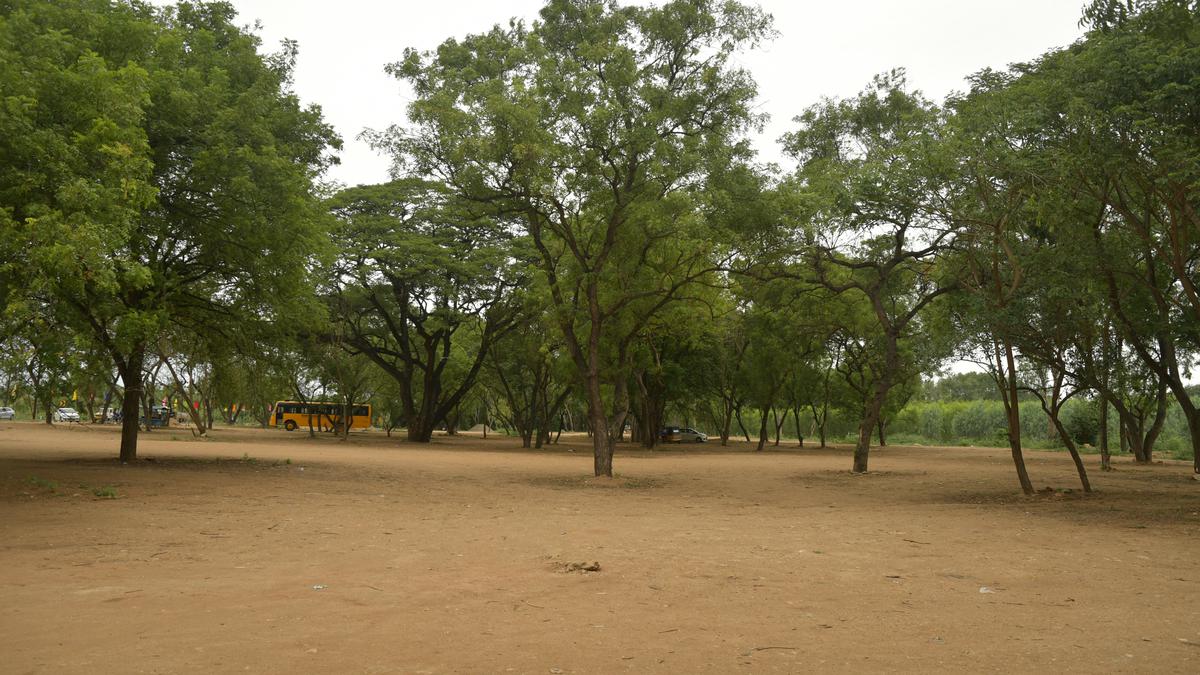 Nehru lays foundation stone for an aviary in Tiruchi