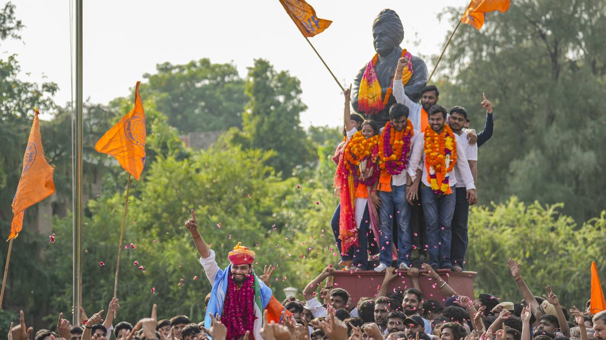 ‘Most disillusioned with college students’: Delhi HC specific displeasure over use of luxurious automobiles in DUSU ballot campaigns