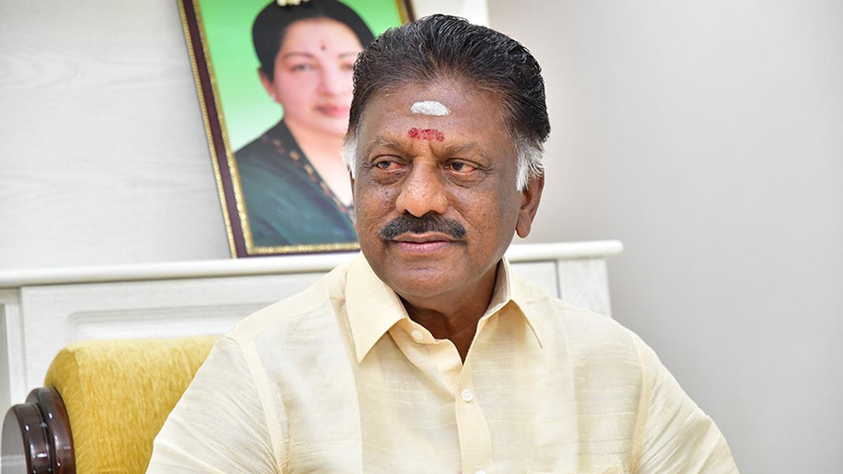 Panneerselvam urges T.N. government to resolve fund crunch in Madras University