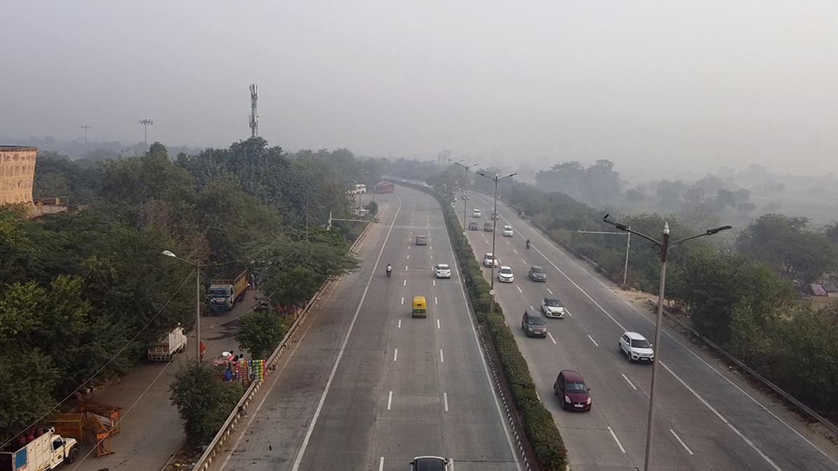 SC orders Delhi Pollution Control Committee head to be present in court on Nov. 10