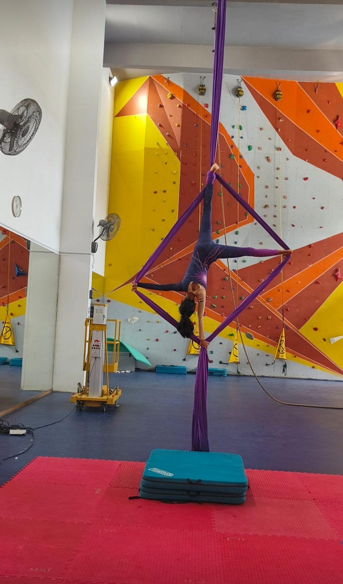 The team includes artistes from 9 to 15 years of age, who will showcase Indian dance forms such as Bharatnatyam, Kathak, as well as music at the Pole and Aerial Sports World Championship. The team includes artistes from 9 to 15 years of age, who will showcase Indian dance forms such as Bharatnatyam, Kathak, as well as music at the Pole and Aerial Sports World Championship.