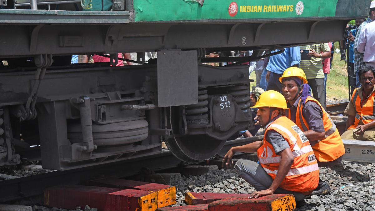 Chennai suburban train bound for Tiruvallur derails near Vyasarpadi railway station
