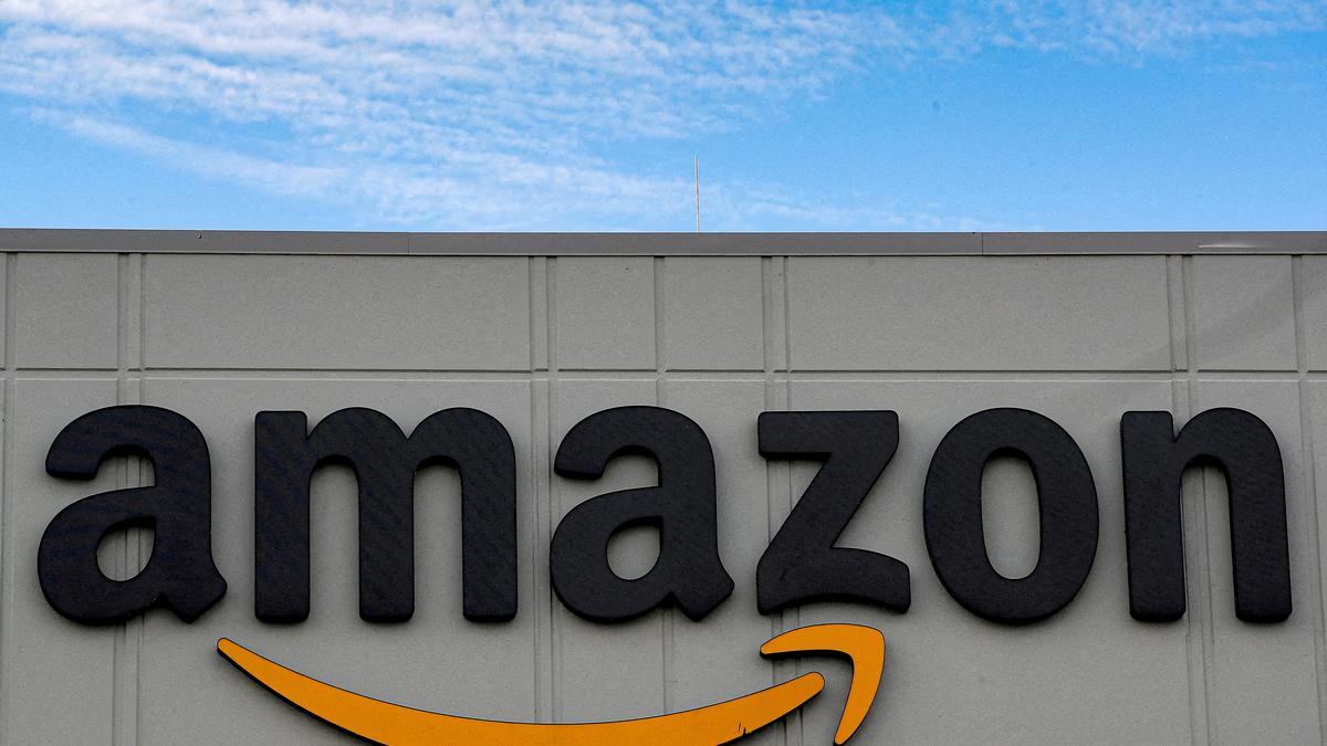 Amazon begins mass layoffs among its corporate workforce