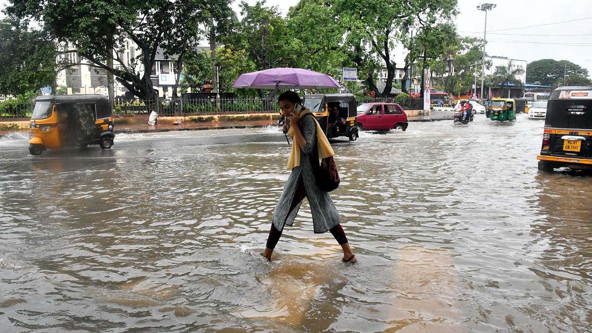 Rain continues in many parts of Kerala